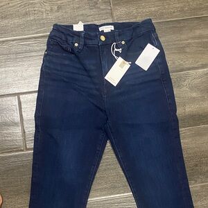 GOOD LEGS Good American Skinny Jeans in Dark Blue